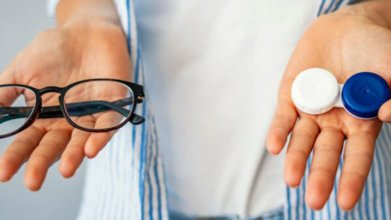 Dioptrické brýle nebo kontaktní čočky?